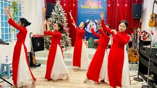 Thông Điệp Đêm Noel | Ban múa nữ Sinh viên HT Bết-lê-hem | CN.18.12.2022