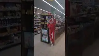 Ольга Бузова и Филип Киркоров в пятерочке