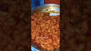 Creamy,meaty macaroni spaghetti