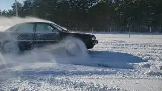 Audi 200 зимний дрифт