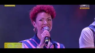 Елена Гущина - певица, КВНщица, телеведущая