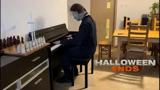 MICHAEL MYERS PLAYS HIS THEME SONG (HALLOWEEN ENDS)