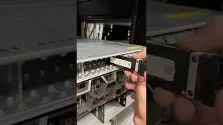 Supermicro E1.S server with 24x Kioxia XD7P 7.68TB E1.S SSDs. Don’t worry, we went back for SSD 5 🙃