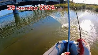Наловил мешок карасей. Первый выезд осени. Рыбалка на паук подъемник. 