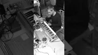Beatcut - Rain Sounds -Electric Piano through Sp404 OG vinyl sim conpression with finger drums🌧🌧🌧