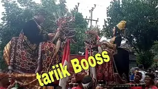 PRAJA Indigenous Sasak Lombok // drum drum // palanquin // nyiurtebel // dasanlekong