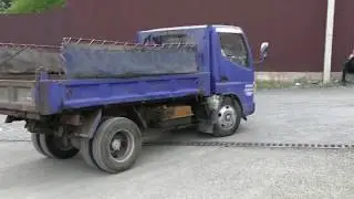 Обзор самосвала Mitsubishi Canter за 600 тысяч рублей!