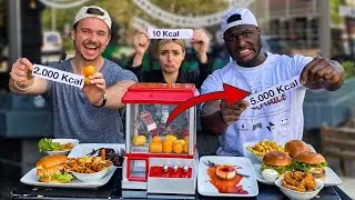 Greifautomat bestimmt 1 Tag lang wie viel Kalorien wir essen müssen (EXTREM VIEL)