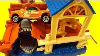 Matchbox Shark Pier mini Playset with Truck Figures Lighthouse Ramp Toy Car Fun