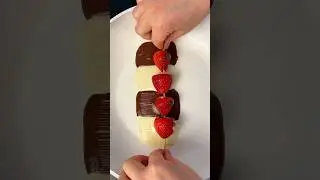 Chocolate covered Strawberries 🍓🍫🤤