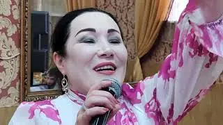 Как же красиво поет - Вы только послушайте