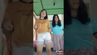 Kakak adek sama montok