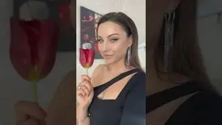 Всего лишь 1 деталь и вечерний образ готов! 