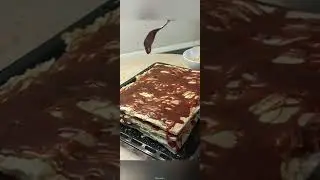 Наполеон с солёной карамелью