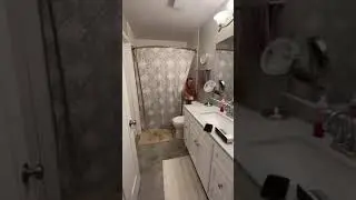 when the wrong song come up when you're bathing 🛁 😆😆