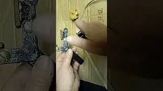 Струбцина из упаковочной ленты.