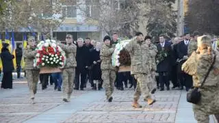 В Николаеве возложили цветы к мемориалу освободителям города.