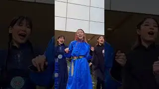 Дээлтэй #rolypoly 💃🏼😅 Бүгд л сурч байлаа кк.. Хотол олноороо сайхан шинэлээрэй!🤗
