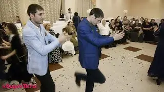 Сват вызывает семьи на танец. Цыганская свадьба. Серёжа и Алёна ч.26