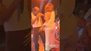@ruger_official ladies like touching his D**k o stage .@Focalistic shows he is amapiano king.