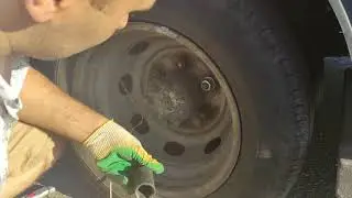 Откручиваем колесные болты на газели электрическим гайковертом MIGHTY SEVEN DW-18502. Видео 1.