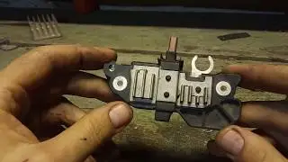 Replacing the brushes of the voltage regulator BOSCH