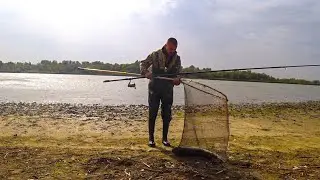 ОДИН БЬЮСЬ С РЫБОЙ !!!