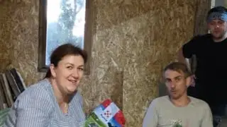 Туровская яжеНемать/ну нет совсем дел у многомамки, как ходить с камерой за мужиками 🤷‍♀️