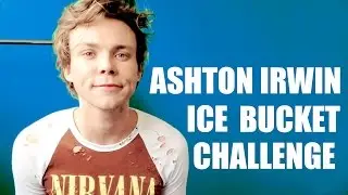 Ashton irwin Doing the Ice Bucket Challenge