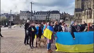 А ми тую червону калину підіймемо!..