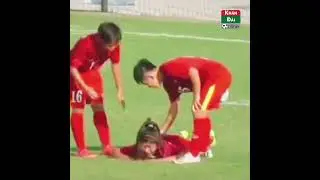 Thanh Nhã Khóc Như Mưa Siêu Đáng Yêu Sau Khi Bỏ Lỡ Siêu Phẩm Đá Vào Lưới Trống | Khán Đài Online