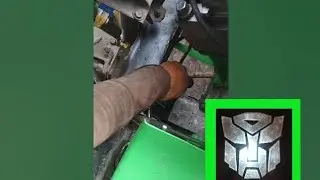 установка трубки в сливную дырку блока камаз  