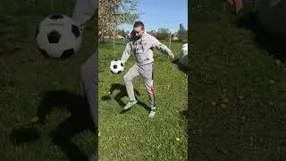 Каждый мужик, когда видит мяч...