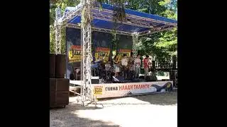 Bulgaria , songs in Bansko Park