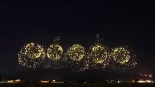 Magic Show by Japanese Pyrotechnics   Волшебное шоу от японских пиротехников zu2HHDWvR k x264