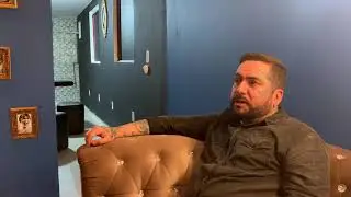 Fábio Manson conta como surgiu o projeto de tatuar cicatrizes de mulheres vítimas de violência