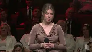 Я под сенью креста.  Лиля Волошенюк.