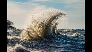 Huge waves on Lake Erie