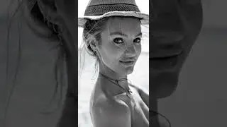 Candice Swanepoel 