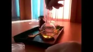 Реакция соляной кислоты с аллюминием и магнием.