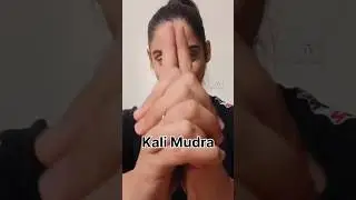 Best mudra for PCOD/PCOS #youtubeshorts #yogatherapy #trending #shortsvideo #fitness #yoga
