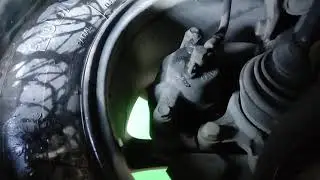 Джили МК Кросс - перезаряд - снять генератор...