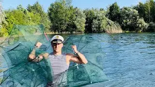 ЛОВЛЮ РАКОВ В РАКОЛОВКУ И РУКАМИ! catching crabs underwater!