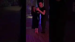 Ульяна первый раз на милонге 