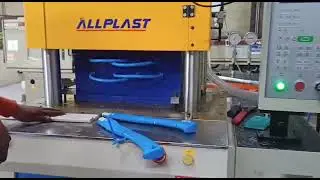 Vertical injection moulding machine | Handle grip moulding machine