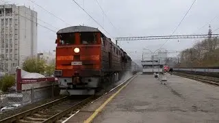 Тепловоз 2ТЭ10УТ-0078 с поездом №389 Новый-Уренгой - Челябинск
