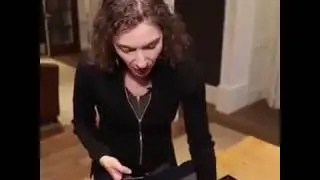 What comes in the Samsung Galaxy S9's box Besides a midnight black smartphone
