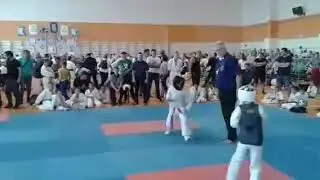 Каратэ. Битва в категории до 30 кг. 8-9 лет
