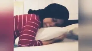 ekspresi makan lemon bikin halu