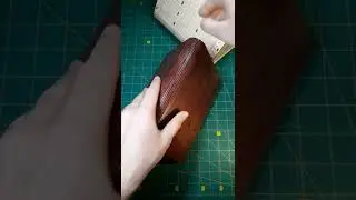 Приспособление для склеивания кожи и других материалов. Leather working tool.